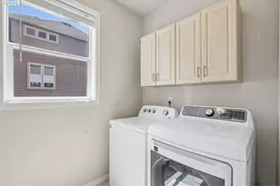 10996 SE Lenore St, Happy Valley, OR 97086 - Photo 27