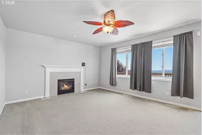 10996 SE Lenore St, Happy Valley, OR 97086 - Photo 9