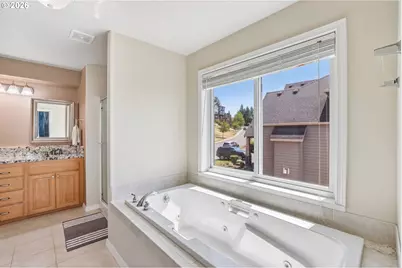 10996 SE Lenore St, Happy Valley, OR 97086 - Photo 19