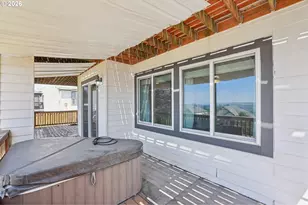 10996 SE Lenore St, Happy Valley, OR 97086 - Photo 37