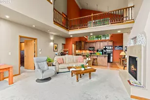 747 Holbrook Ln, Creswell, OR 97426 - Photo 9