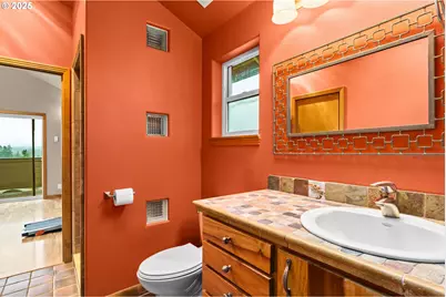 747 Holbrook Ln, Creswell, OR 97426 - Photo 31