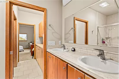 747 Holbrook Ln, Creswell, OR 97426 - Photo 23