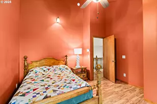 747 Holbrook Ln, Creswell, OR 97426 - Photo 29