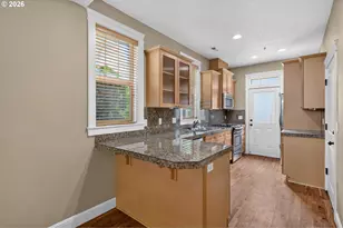 343 NE Bryant St, Portland, OR 97211 - Photo 7
