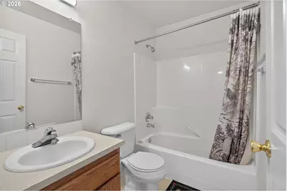 853 SE 193rd Ave, Portland, OR 97233 - Photo 23