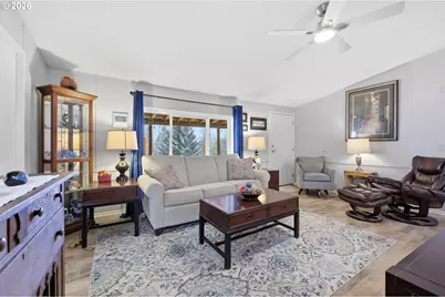 226 S Oak Rd, Tygh Valley, OR 97063 - Photo 17