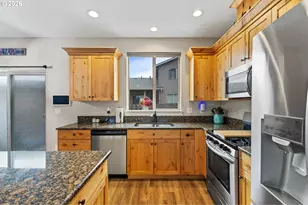 1202 Albatross Ct, Sweet Home, OR 97386 - Photo 13