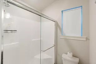 3937 SE Cousteau Dr, Salem, OR 97302 - Photo 15