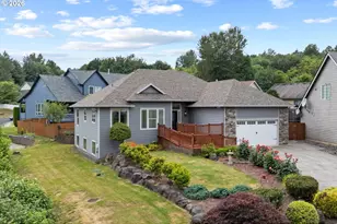 118 Peninsula Dr, Kelso, WA 98626 - Photo 1