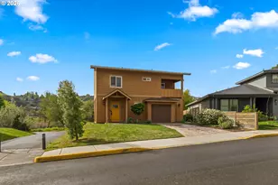 192 Honeysuckle Ln, The Dalles, OR 97058 - Photo 1