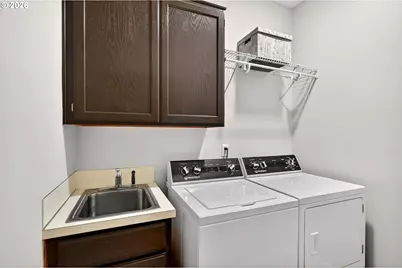 3009 SW Dickinson St, Portland, OR 97219 - Photo 19