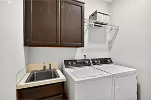 3009 SW Dickinson St, Portland, OR 97219 - Photo 19