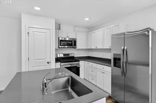 1367 Nolan Ave SE, Albany, OR 97322 - Photo 9