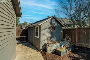 8750 SW Bridletrail Ave, Beaverton, OR 97008 - Photo 41