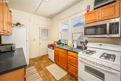 660 NW Van Buren Ave, Corvallis, OR 97330 - Photo 11