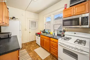 660 NW Van Buren Ave, Corvallis, OR 97330 - Photo 11