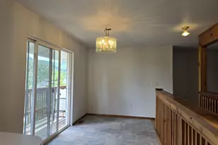 1852 Lakeview Dr, Sutherlin, OR 97479 - Photo 11