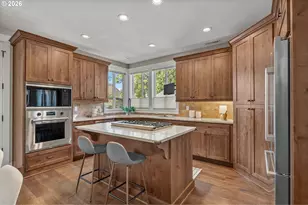 2130 SE Lambert St, Portland, OR 97202 - Photo 9
