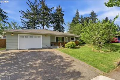 11842 SE Grant St, Portland, OR 97216 - Photo 1