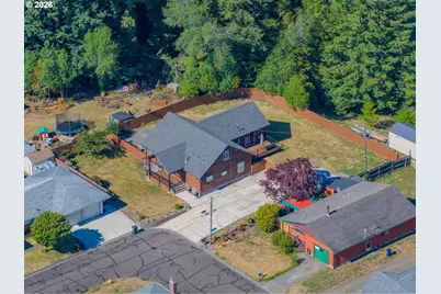 1100 N Juniper St, Coquille, OR 97423 - Photo 35