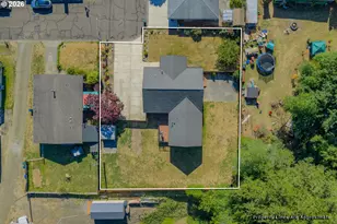 1100 N Juniper St, Coquille, OR 97423 - Photo 5