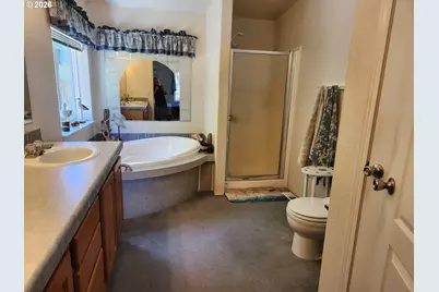 710 Clearlake Ave, Winchester Bay, OR 97467 - Photo 35