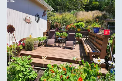 710 Clearlake Ave, Winchester Bay, OR 97467 - Photo 11