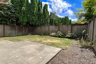 1022 SW 2nd Way, Troutdale, OR 97060 - Photo 7