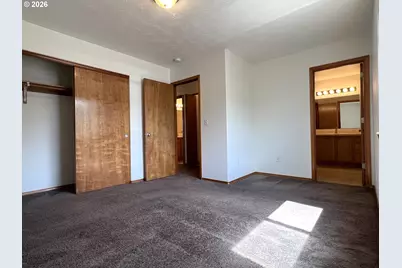 1022 SW 2nd Way, Troutdale, OR 97060 - Photo 7