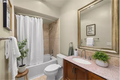 1231 NE Horizon Loop #208, Hillsboro, OR 97124 - Photo 23