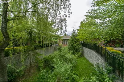 1231 NE Horizon Loop #208, Hillsboro, OR 97124 - Photo 29