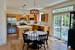 990 Bridge View Ct, Astoria, OR 97103 - Photo 7