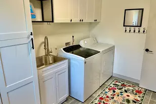 990 Bridge View Ct, Astoria, OR 97103 - Photo 11