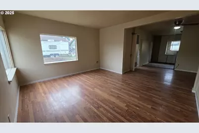 220 NW 2nd St, Goldendale, WA 98620 - Photo 7