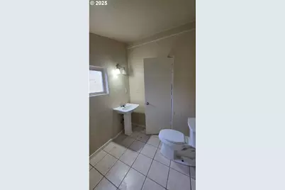 220 NW 2nd St, Goldendale, WA 98620 - Photo 19