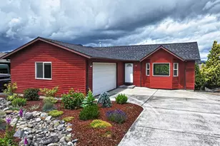 2912 Eugene St, Hood River, OR 97031 - Photo 3