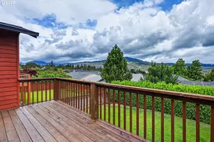 2912 Eugene St, Hood River, OR 97031 - Photo 31