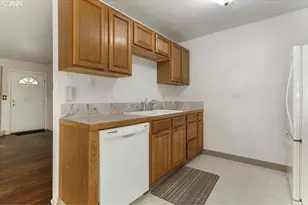 3301 SE 175th Pl, Portland, OR 97236 - Photo 17