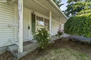 3301 SE 175th Pl, Portland, OR 97236 - Photo 5