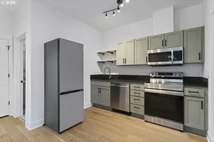 1714 NW Couch St, Portland, OR 97209 - Photo 9