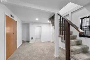 1235 SE Booth Ave, Roseburg, OR 97470 - Photo 11