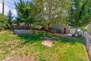 1235 SE Booth Ave, Roseburg, OR 97470 - Photo 25