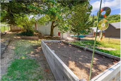 1235 SE Booth Ave, Roseburg, OR 97470 - Photo 27