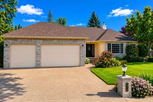 836 NW 21st St, McMinnville, OR 97128 - Photo 1