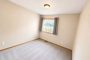 836 NW 21st St, McMinnville, OR 97128 - Photo 17