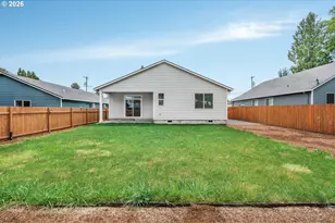 1105 Hardcastle Ave, Woodburn, OR 97071 - Photo 25