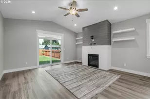 1105 Hardcastle Ave, Woodburn, OR 97071 - Photo 3