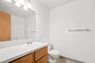 10416 NE 67th St, Vancouver, WA 98662 - Photo 17