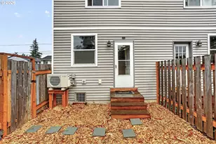 12102 SE Raymond St, Portland, OR 97266 - Photo 39